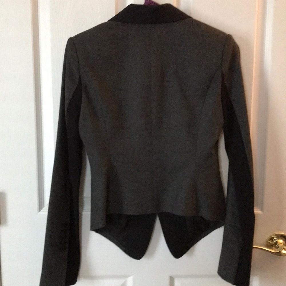 Blazer - Picture 2 of 2